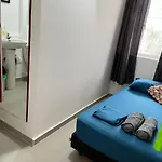 Habitación cerca de la playa 201